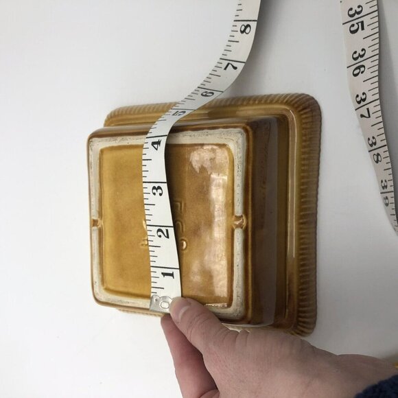 Small CALIF USA Pottery Yellow Brown Weaved Basket Casserole Dish & Lid - Picture 9 of 11